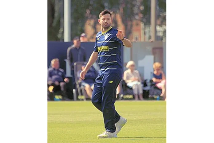 Image of Ian Holland