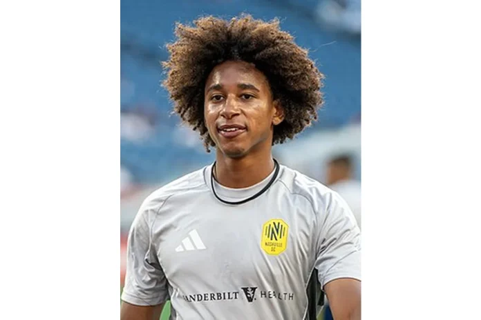 Image of Julian Gaines