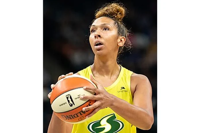 Image of Mercedes Russell