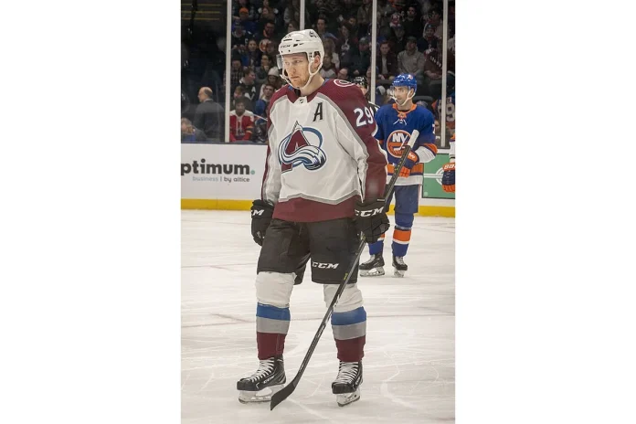 Image of Nathan MacKinnon