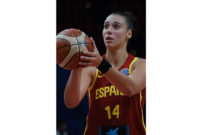 Image of Raquel Carrera
