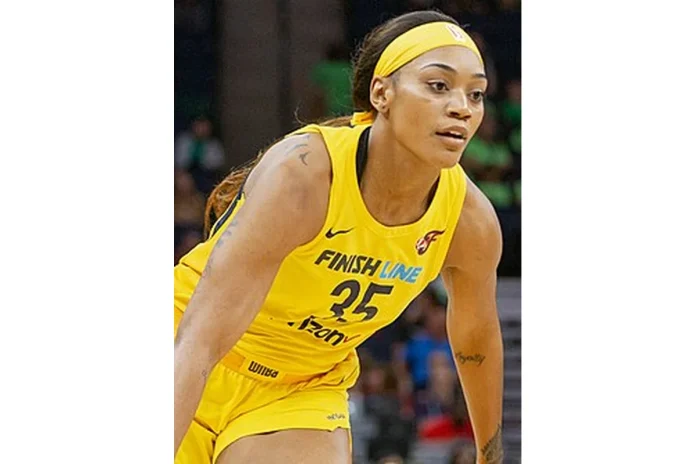 Image of Victoria Vivians