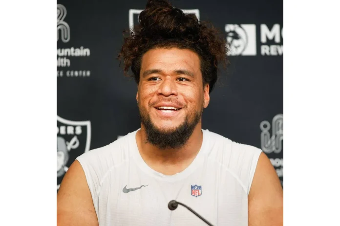 Image of Leki Fotu