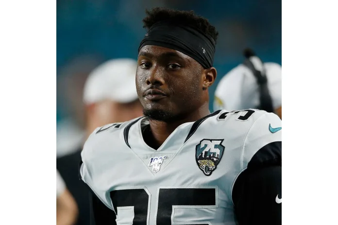 Image of Xavier Smith